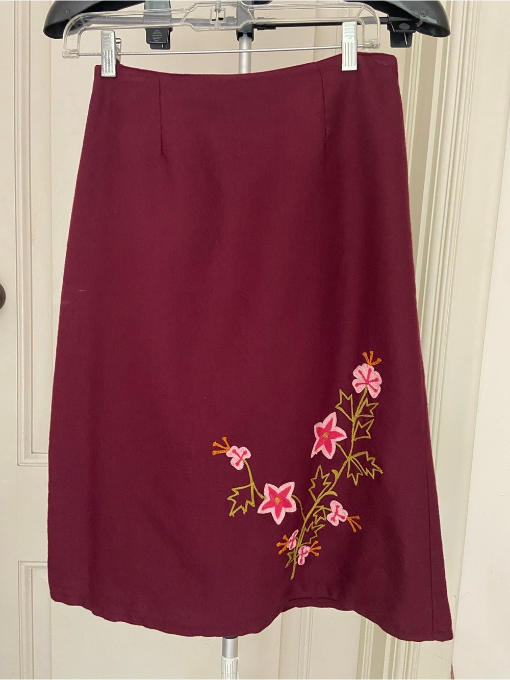 Embroidered A-Line Wool Skirt - Purple Burgundy size 6